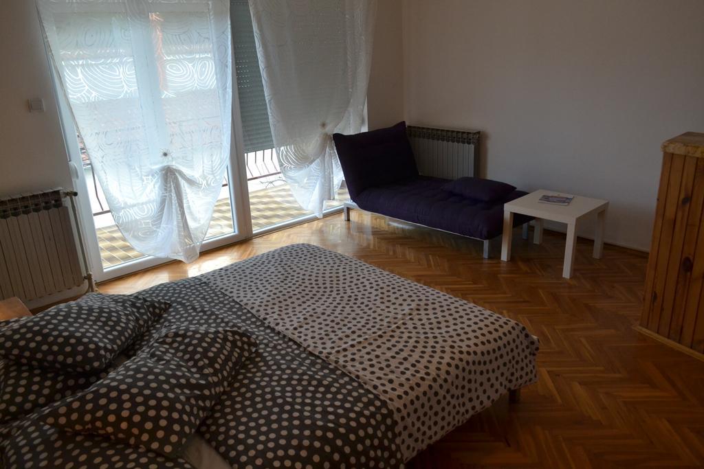 פורץ Apartments Peloza חדר תמונה